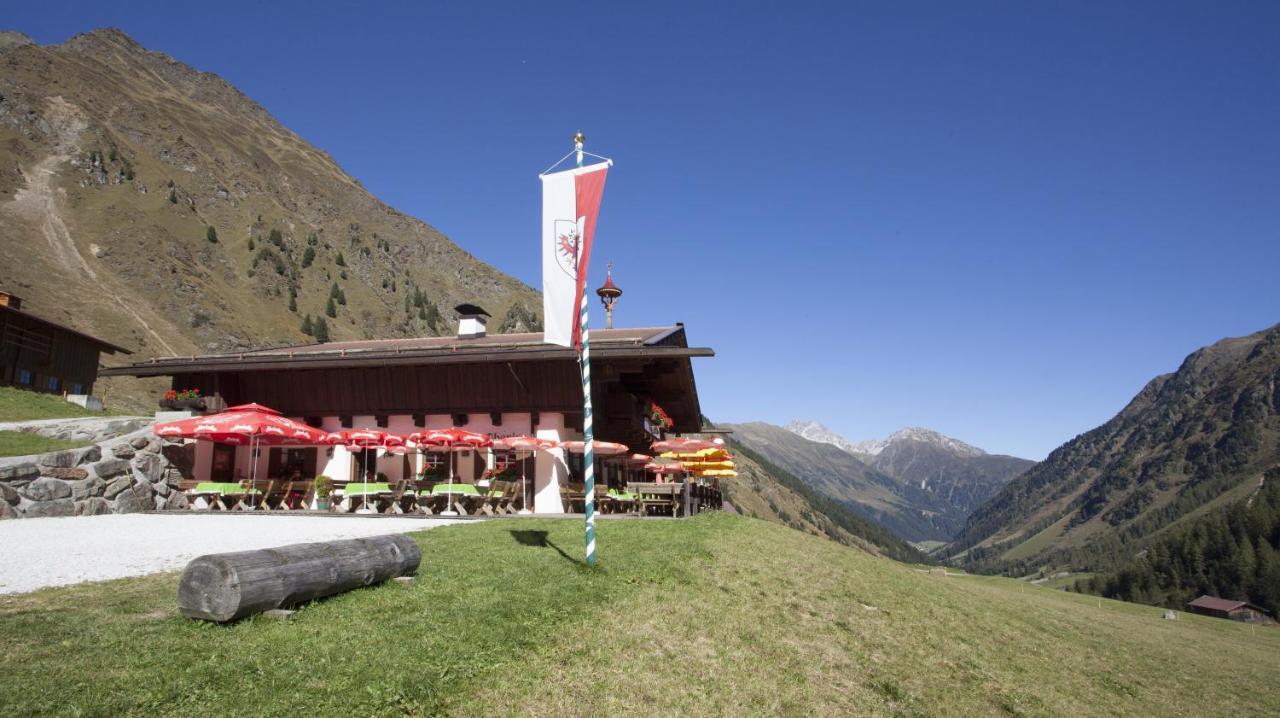 Hotel Almhof Neustift im Stubaital Exteriér fotografie